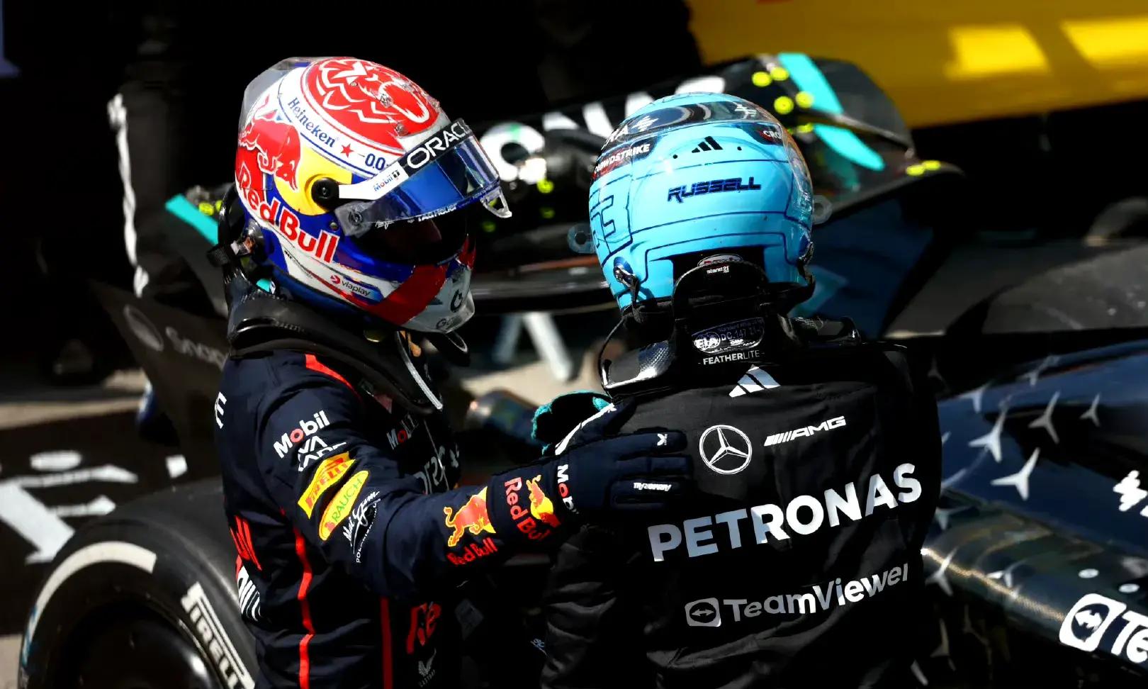 乐鱼体育-红牛车队鏖战索伯车队,佩雷兹关键制胜